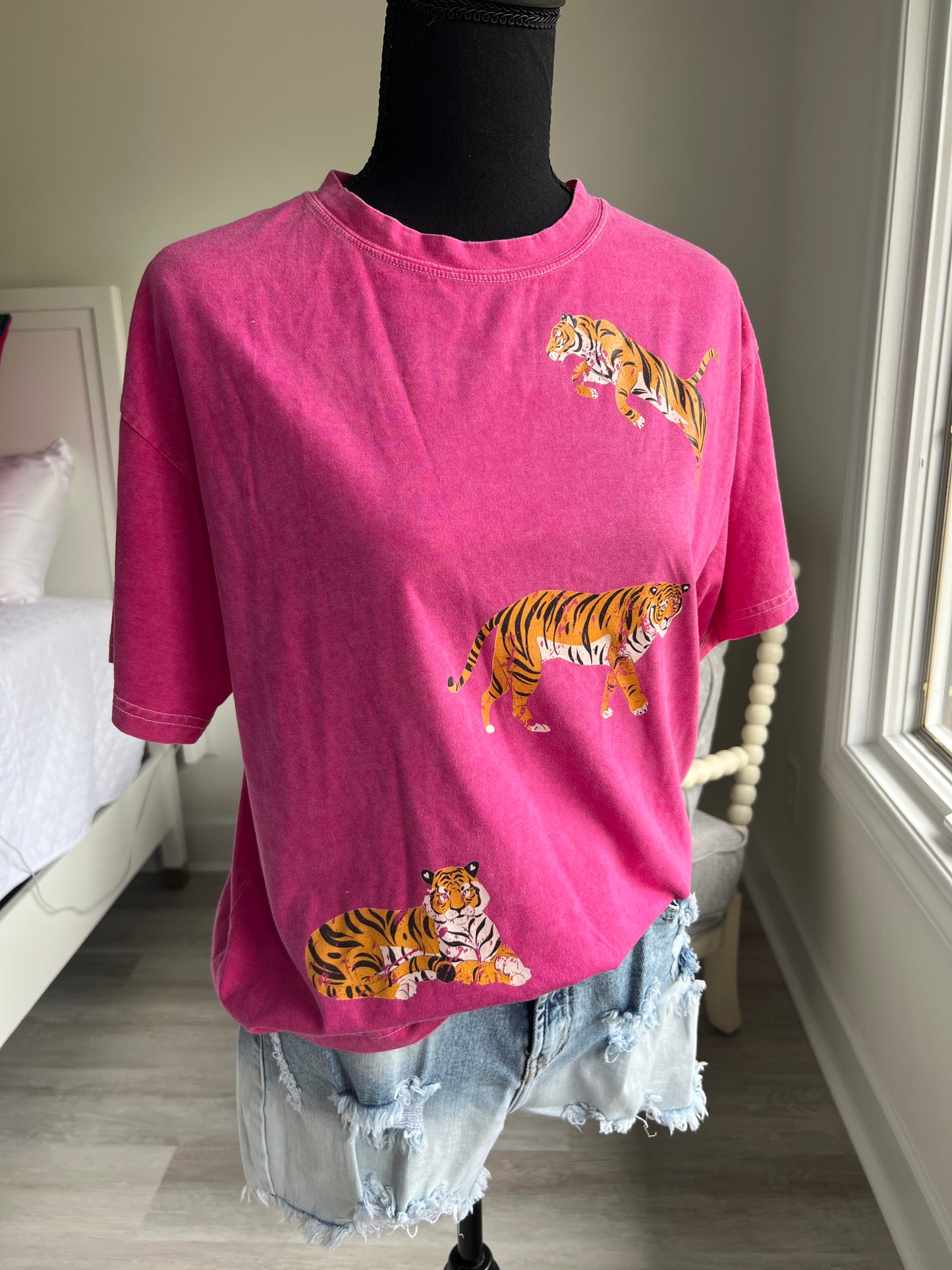 Pink Cheetah Graphic Tee