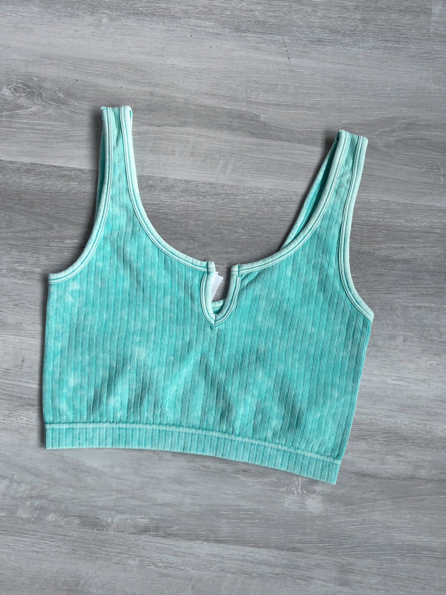 turquoise keyhole tank